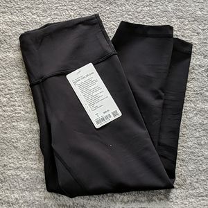 NWT Lululemon Wunder HR Train Crop 21"